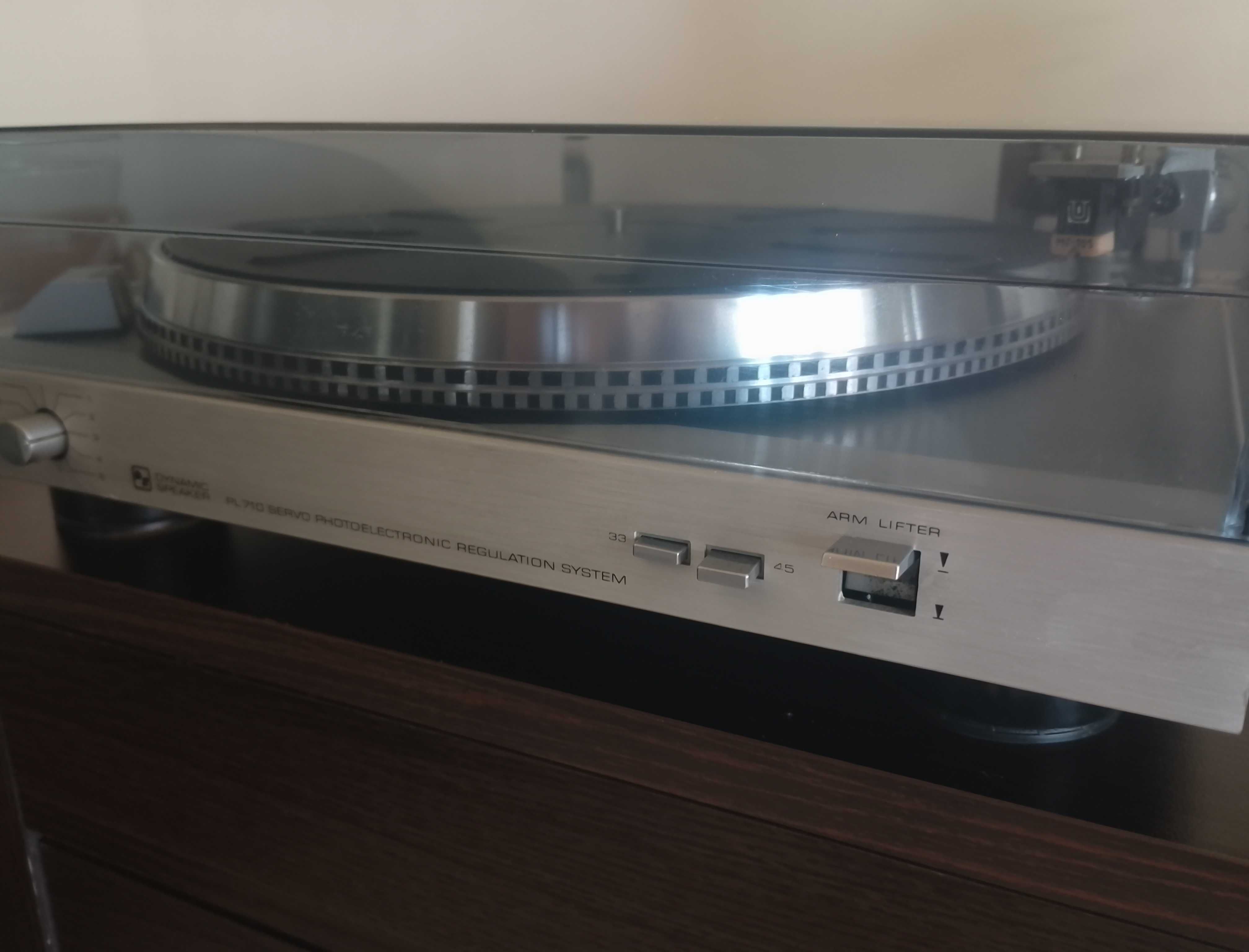 Gramofon Unitra Fonica srebrny, czarny stan bdb