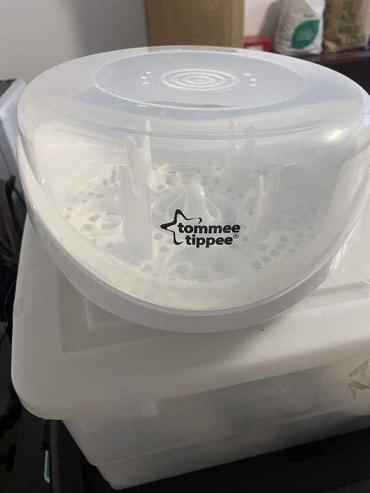 Vendo esterilizador Tommee Tippee