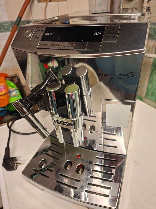 Ekspres automatyczny Delonghi Prima  Donna S  De luxe uszkodzony