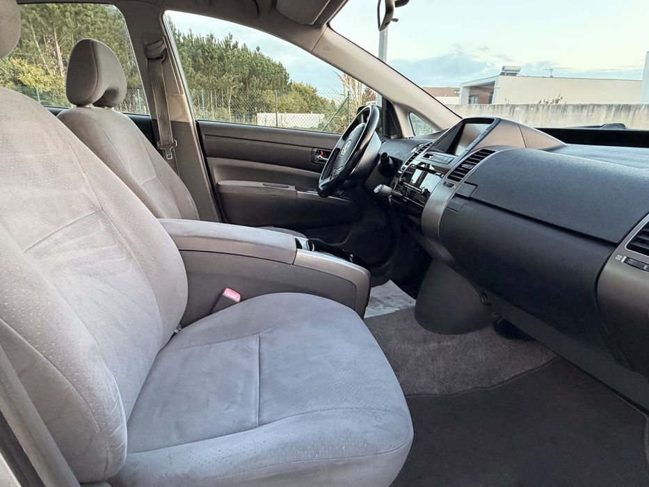 TOYOTA PRIUS 1.5 HÍBRIDO - 1 DONO