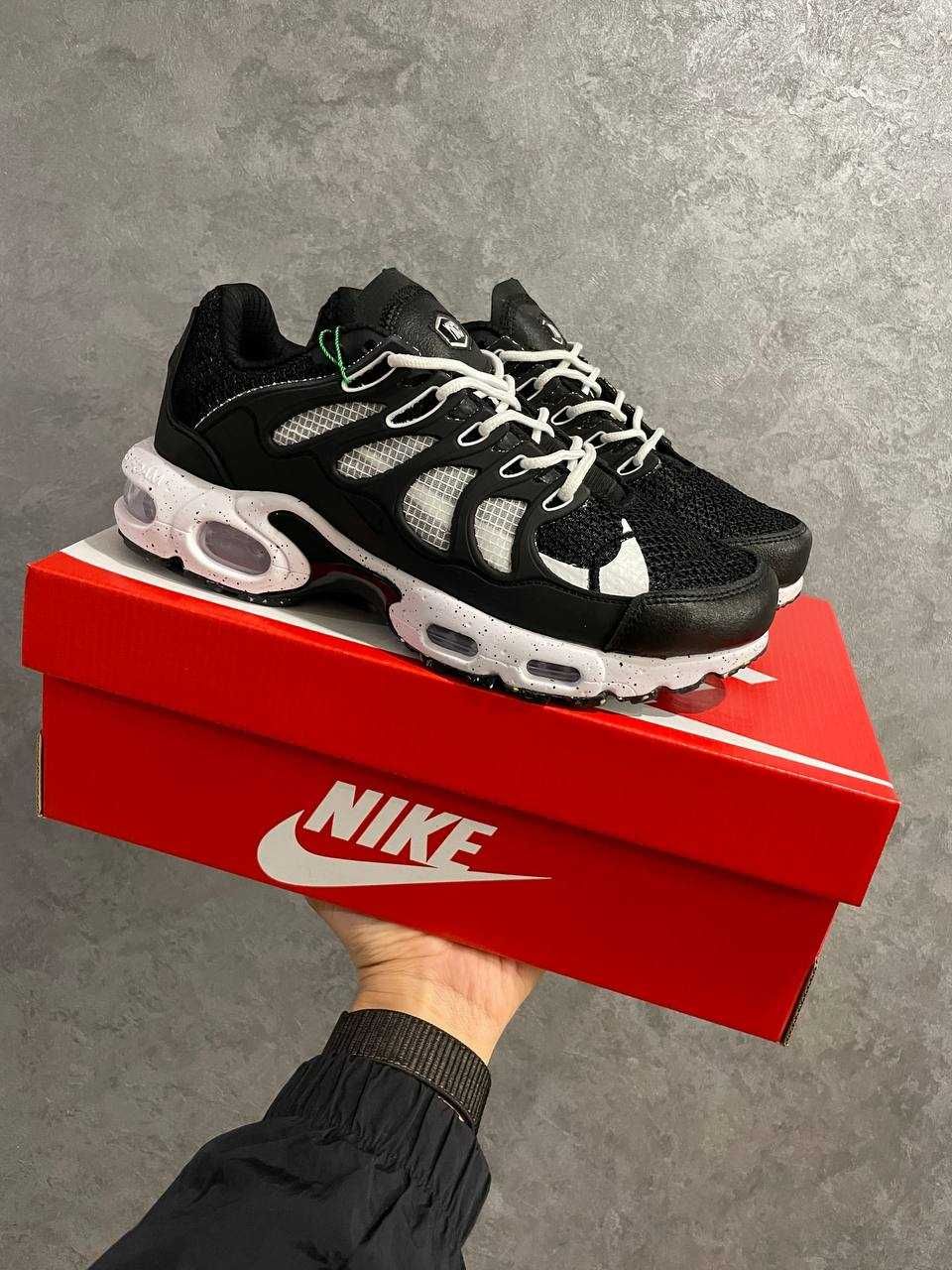 Чоловічі кросівки Nike Air Max TN Terrascape Plus чорний з білим 1043