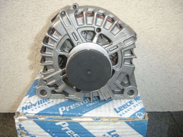 Alternator Citroen Berlingo C4 C5 C8 Peugot Partner Expert 307 407 HDi