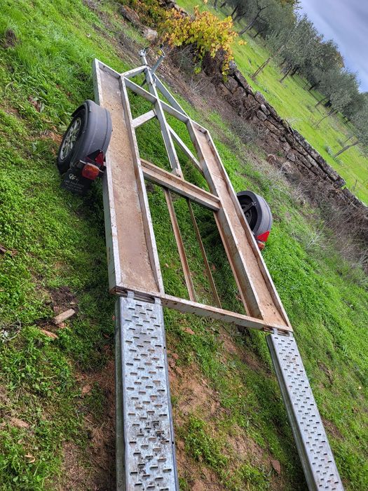 Reboque para veículos