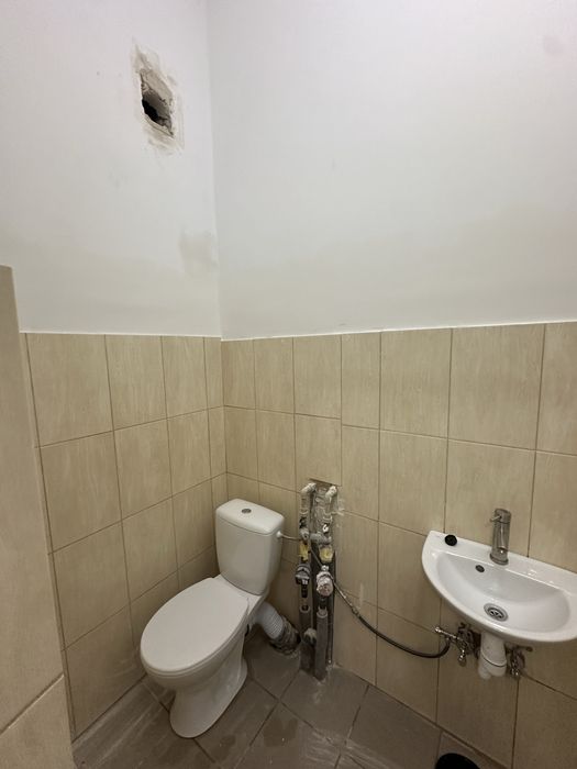 Оренда 47м2 приміщення з Фасадом в Зубрі, Новобудова