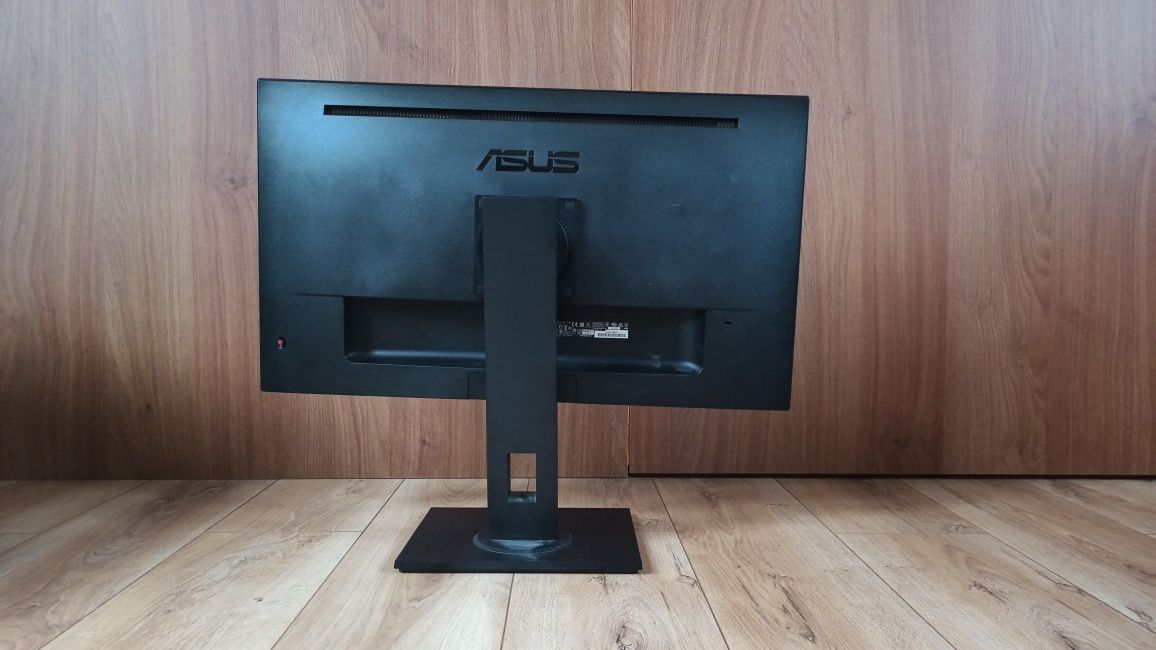 Monitor Asus VP28UQG