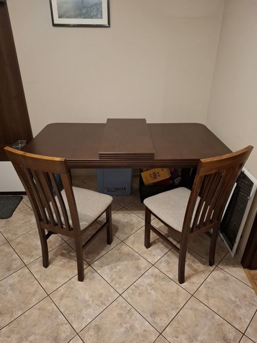 Stół rozkładany + 6 krzeseł