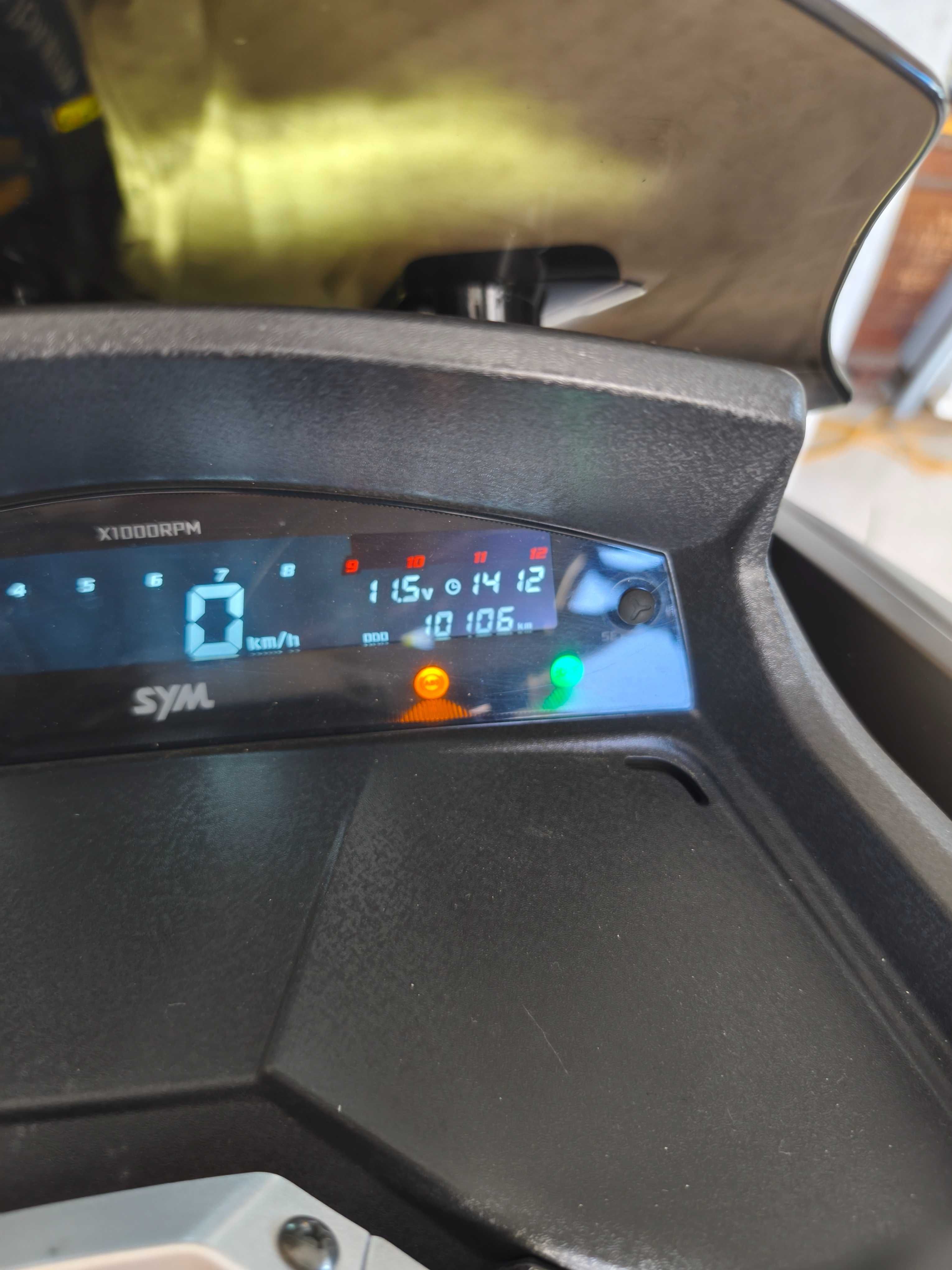 Mota como nova (10100km)