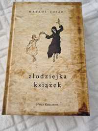 Złodziejka książek " Markus Zusak