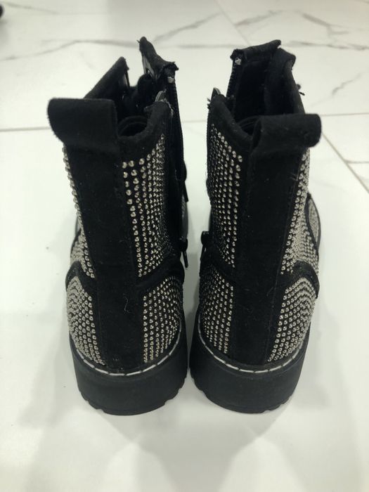 Продам жіноче взуття madden girl