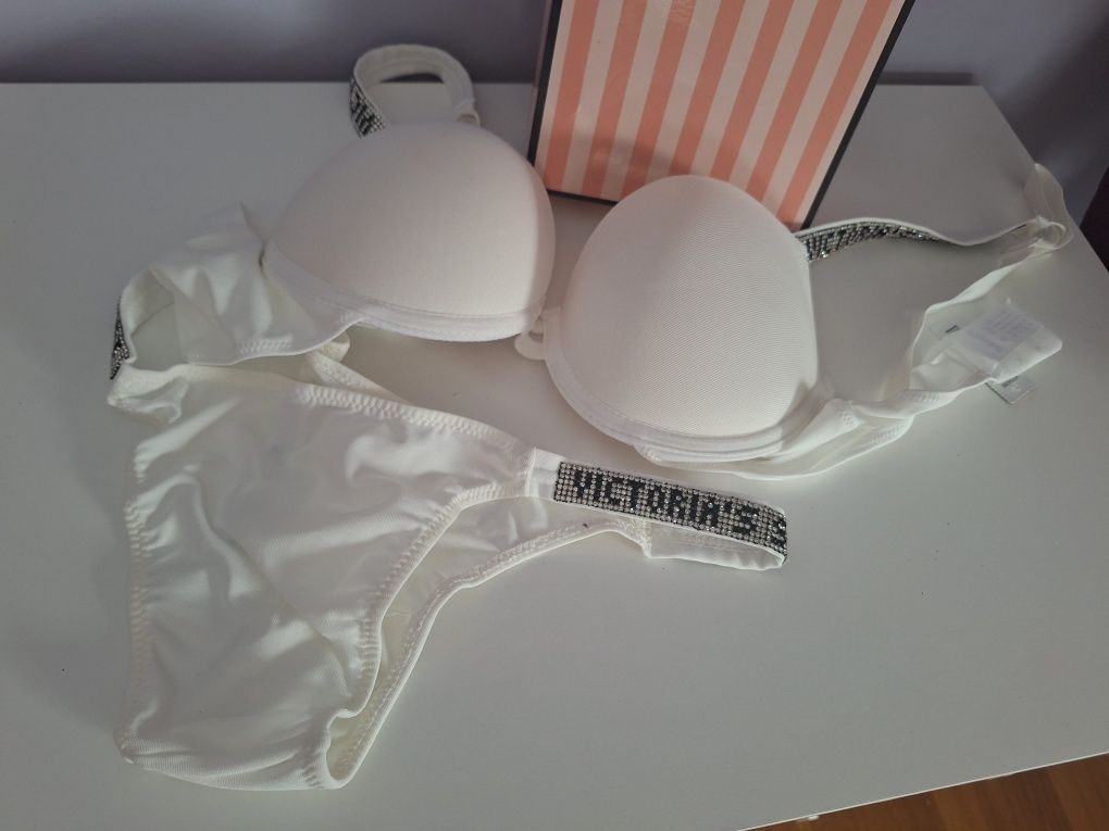 Nowy victoria's secret Komplet bielizny stanik stringi 80C