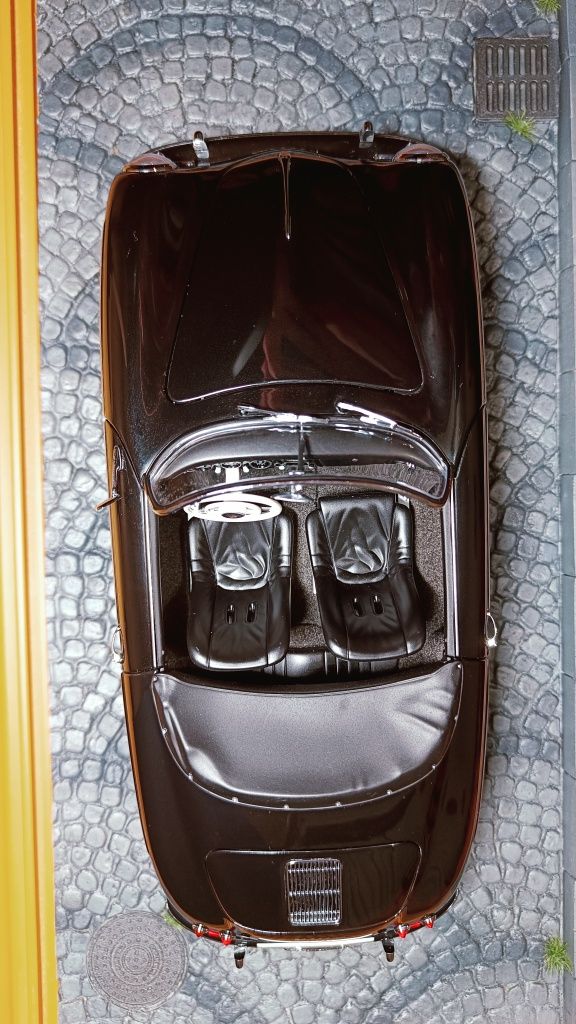 Porsche 356A Speedster (1:18) - Autoart