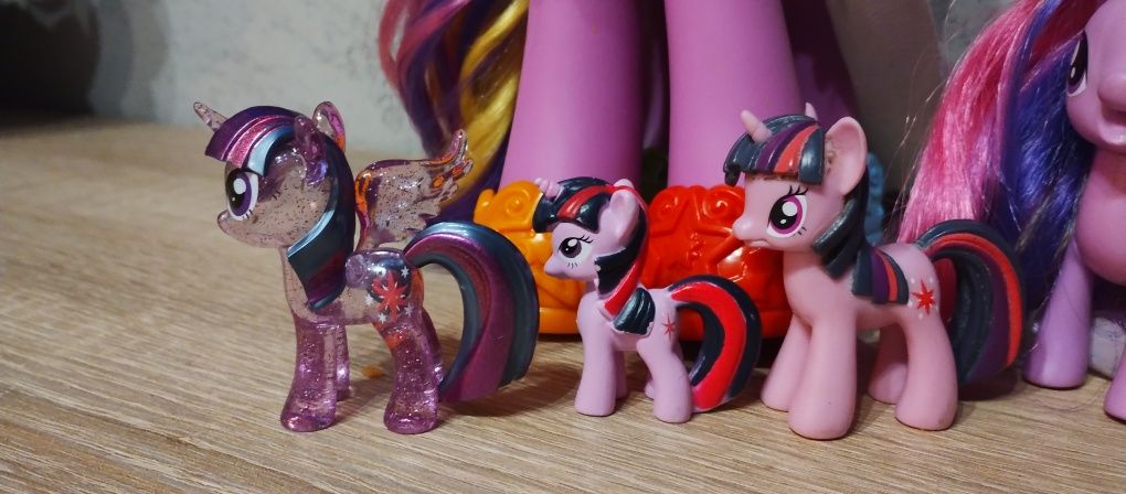 Kucyki My Little Pony różne wersje Twilight Sparkle