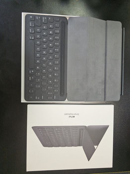 Чехол-клавиатура Apple iPad 10.2, iPad Air 10.5 2019 Keyboard MX3L2