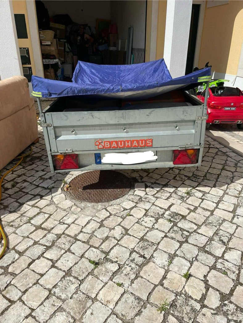 Vendo atrelado de transporte