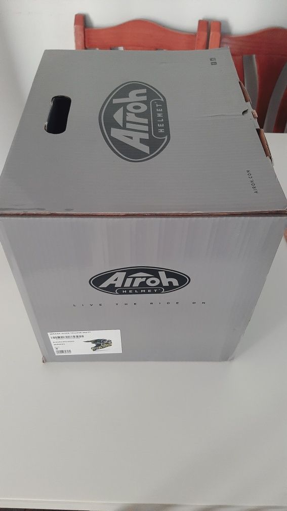 Capacete airoh novo
