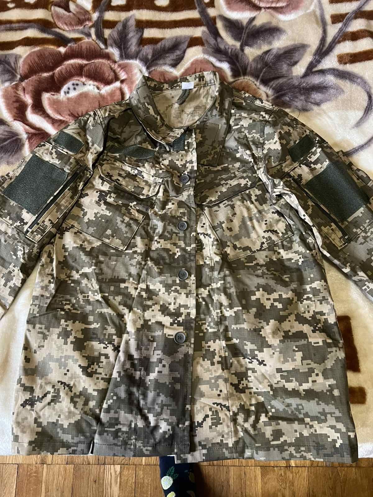 Курточка і штани військові