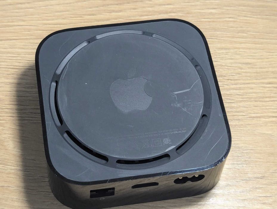 Apple TV 4K модель A1842 (MQD22) медиа плеер 4K (Первое поколение)