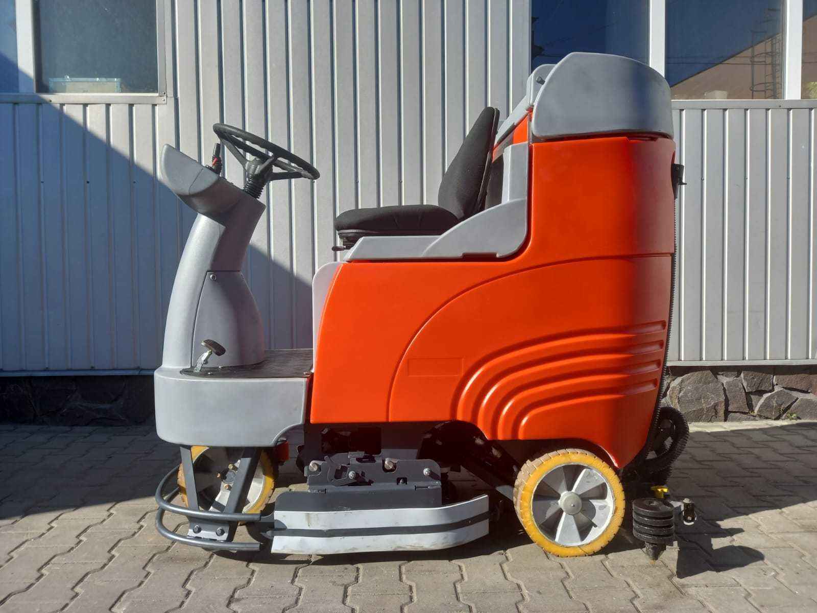 Szorowarka samojezdna HAKO Hakomatic B 115 R [TB 750] 2011r 960h