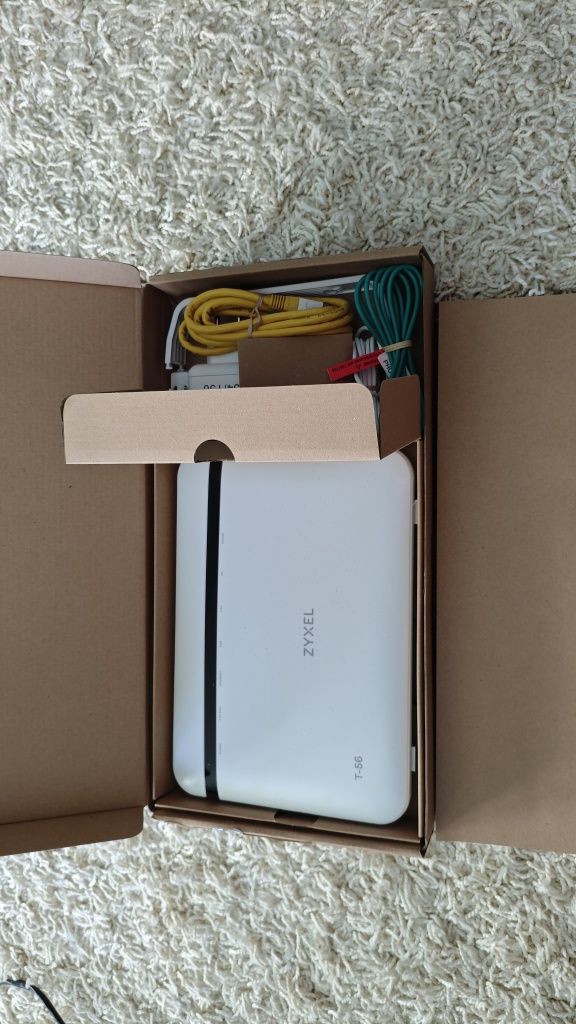 Router ZYXEL T-56 (EX5601) WiFi 6, USB 3, LAN/WAN 2.5Gb, 3x LAN 1Gb
