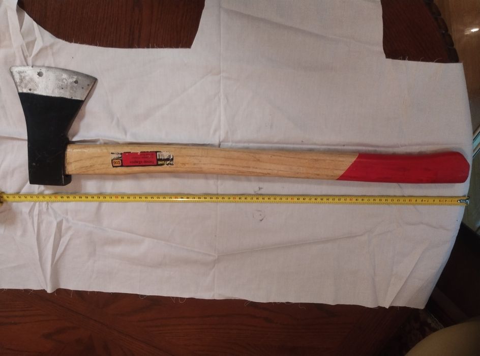 Топор большой не пользовался.