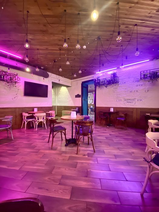 Фасад Кафе 115 м2, вул. Софіївська,4, Майдан Незалежності, Хрещатик