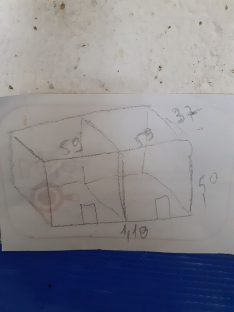 Dou varios viveiros e gaiolas