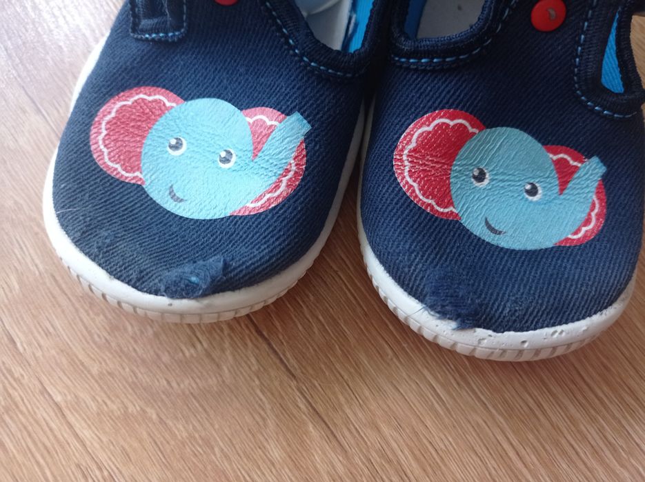 Paczka butów 5 par chłopięcych rozmiar 25