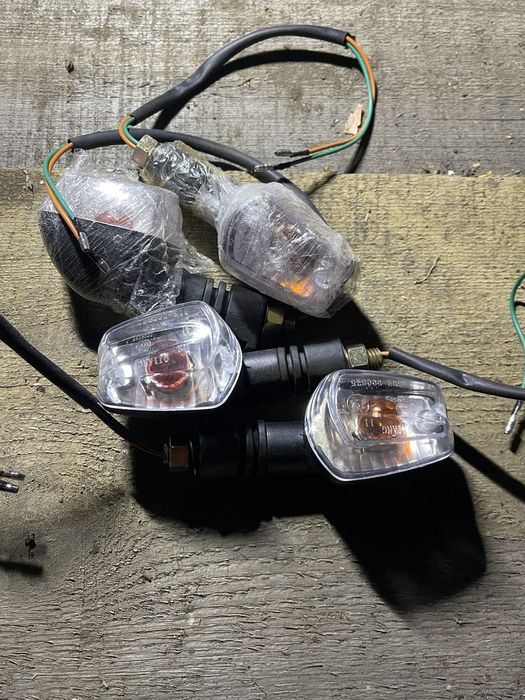 Продам поворотніки