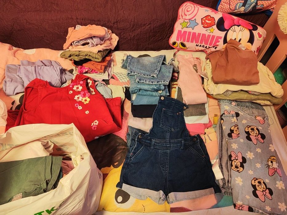 Pakiet ubrań dla dziewczynki 104