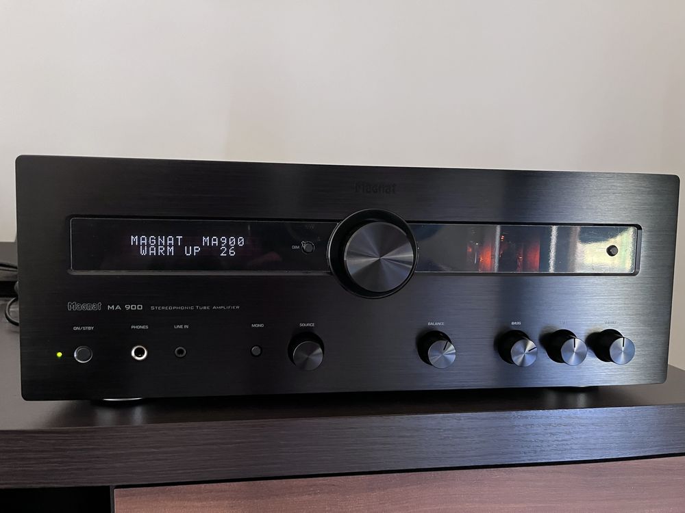 Wzmacniacz stereo Magnat MA900