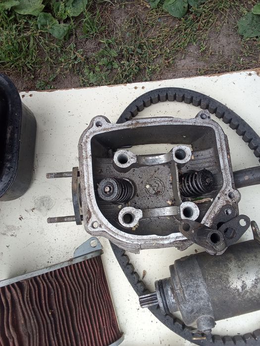 Продам запчясти китайского скутера,одним лотом150 гр.договорная