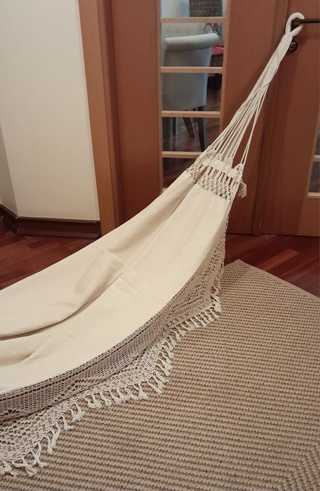 Cama de rede de tecido e renda