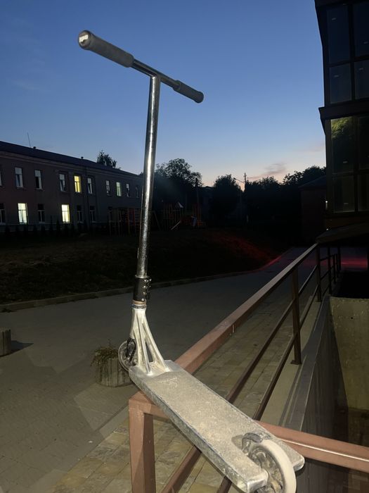 трюковой самокат