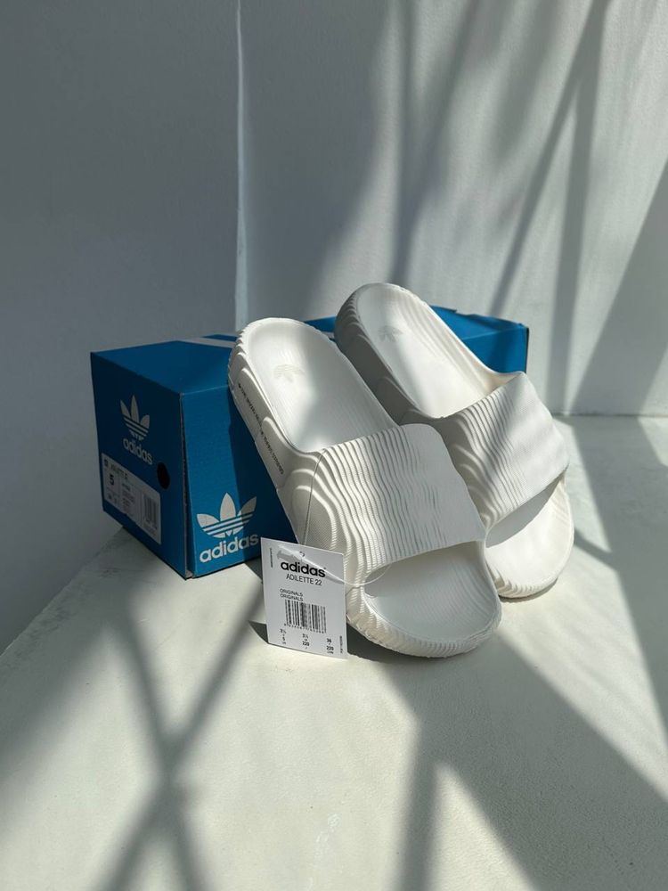 Шльопанці Adidas Adilette білі