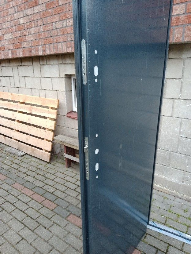 Drzwi zewnętrzne grafit