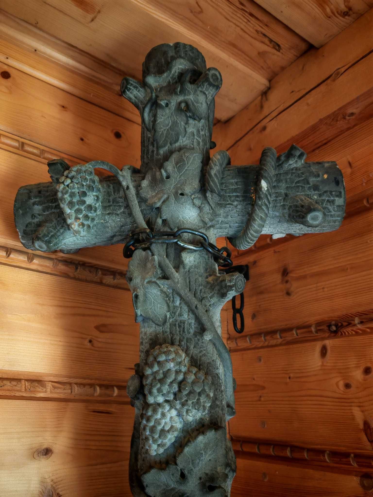 Kamienny krzyż z przełomu XIX/XX wiek