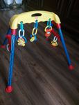 Stojak gimnastyczny Fisher Price