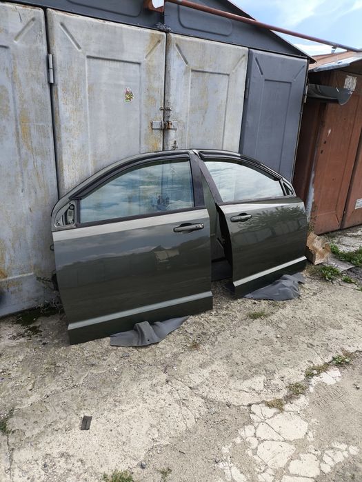 КОРПУС повітряного фільтра Dodge JOURNEY 2,4 комплектний є 4шт