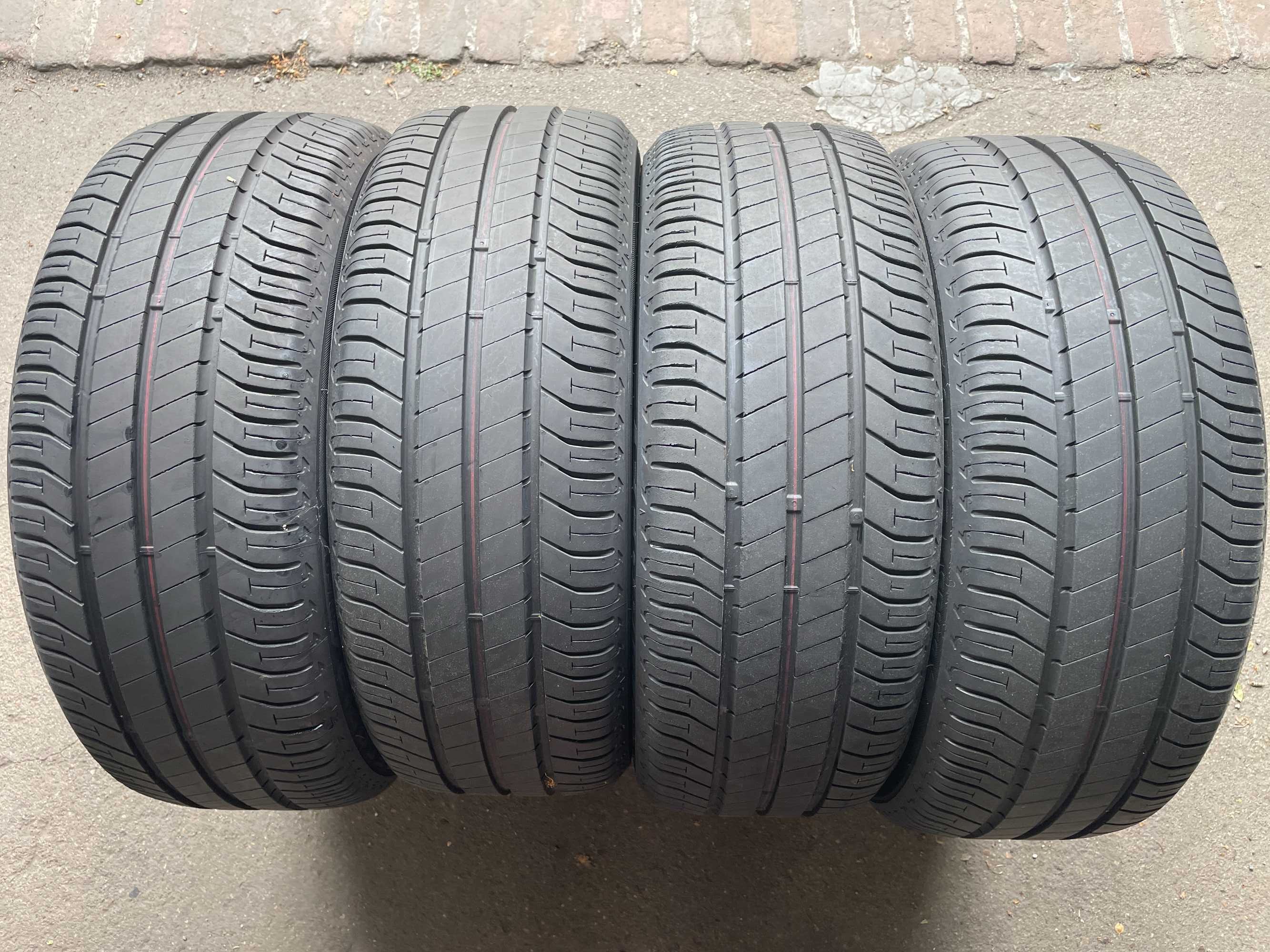 Komp. Opon Bridgestone 205/45R17