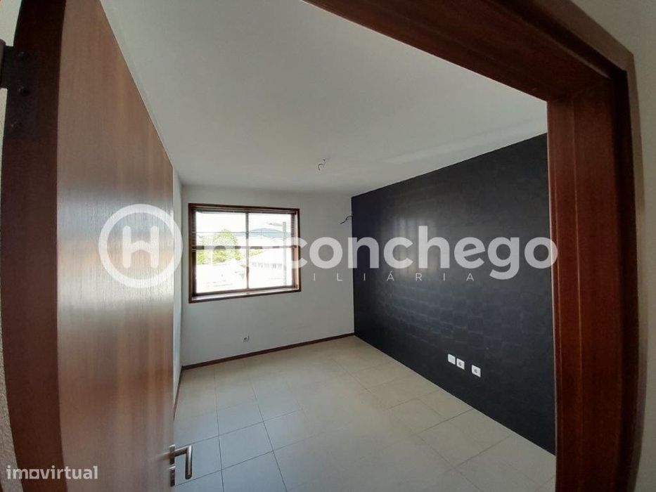 Escritório T0 Arrendamento em Barcelos, Vila Boa e Vila Frescainha (Sã