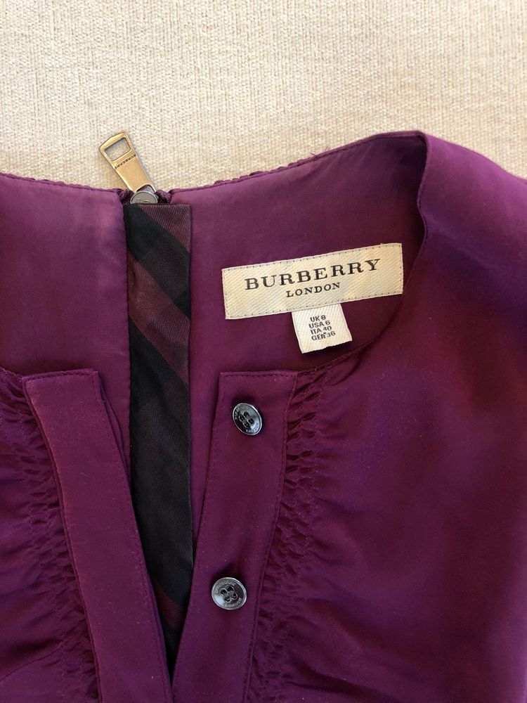 Сукня від бренду “Burberry”, розмір S.