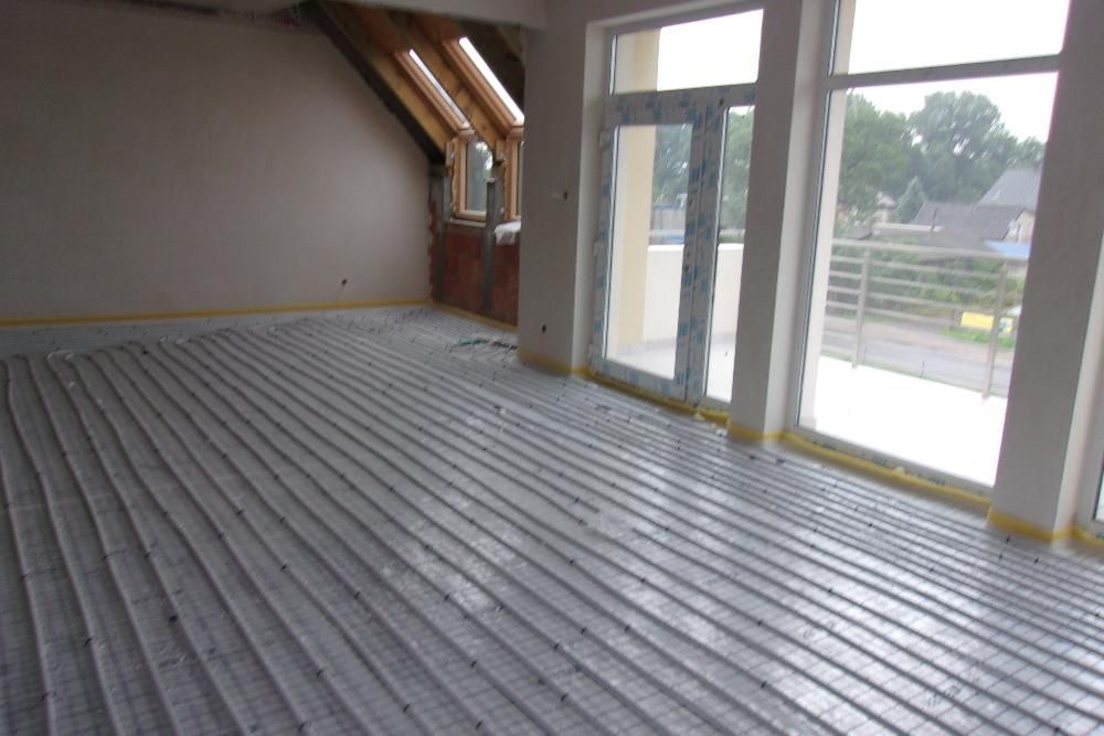 Wylewki mixokret, piana PUR