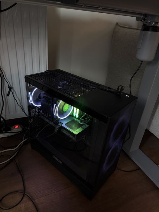Komputer RTX 4060TI, i5-13400f, SSD 1Tb + akcesoria