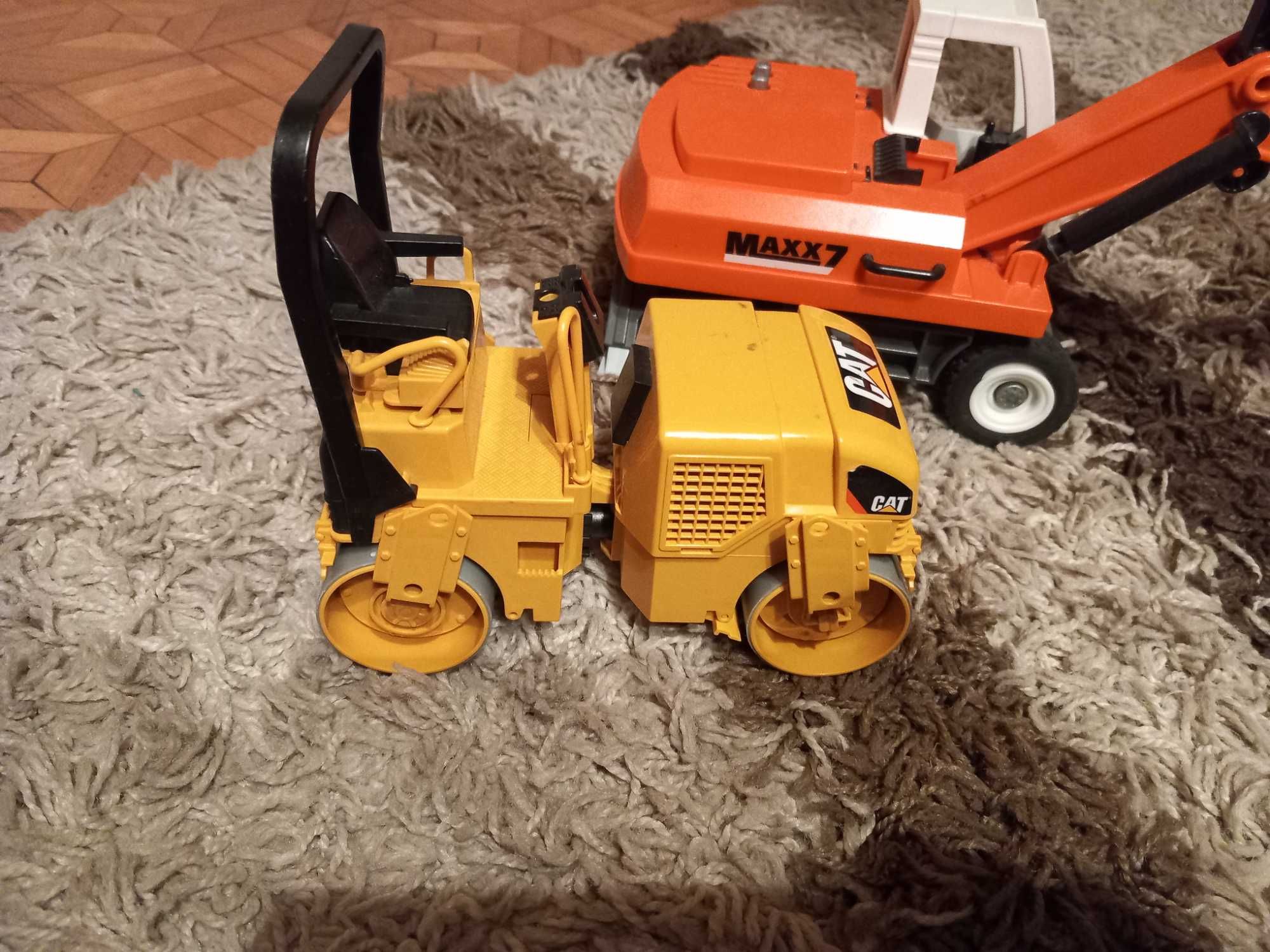 Play Mobil Koparka + Walec CAT Bruder