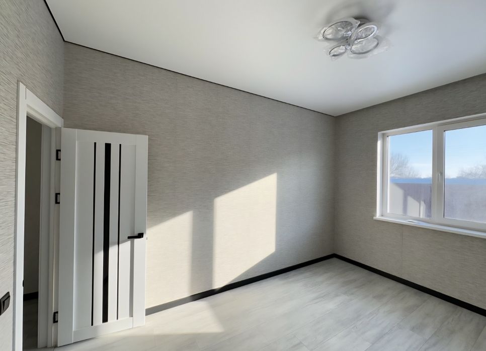 Будинок з РЕМОНТОМ та ГАЗОМ +5 соток +навіс м.Бориспіль