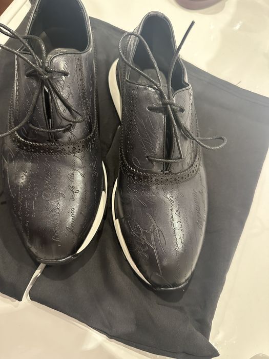 Berluti Azul Escura