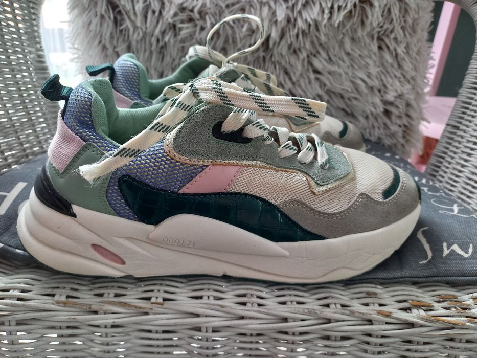 Sneakersy Stradivarius rozmiar 37 damskie