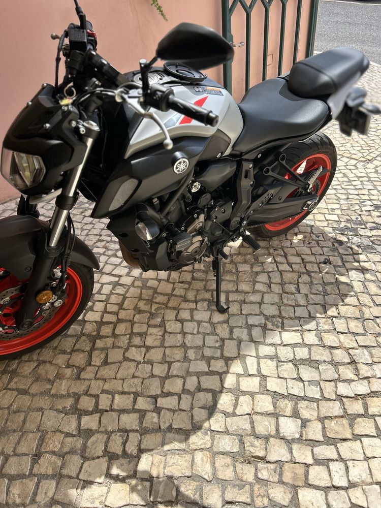 Vendo mota MT 07 como nova