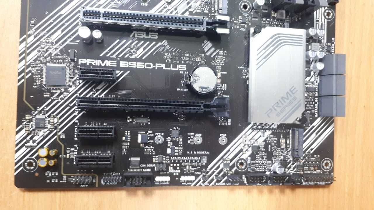 Материнська плата Asus Prime B550 Plus