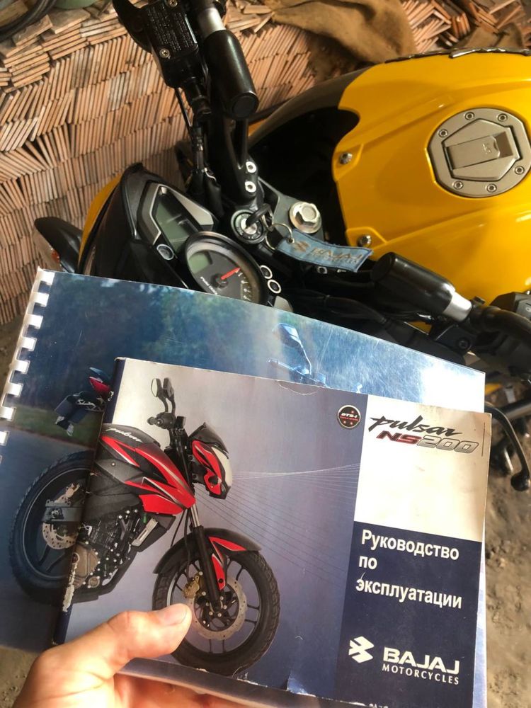(Bajaj pulsar ns200 не китай)